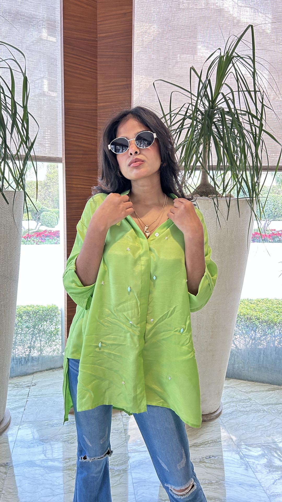SOLID EMBROIDERED OVERSIZE SHIRT