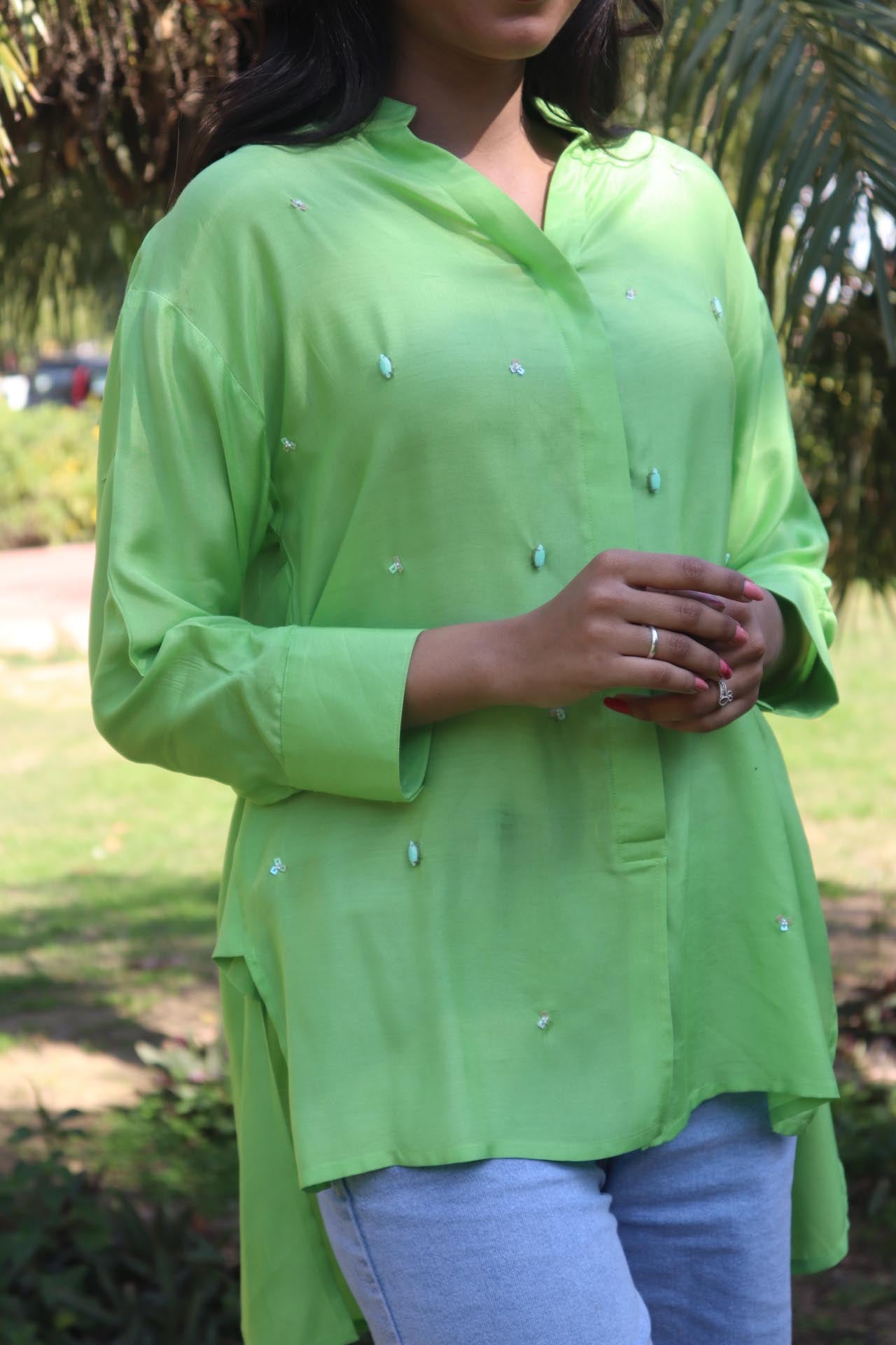 SOLID EMBROIDERED OVERSIZE SHIRT
