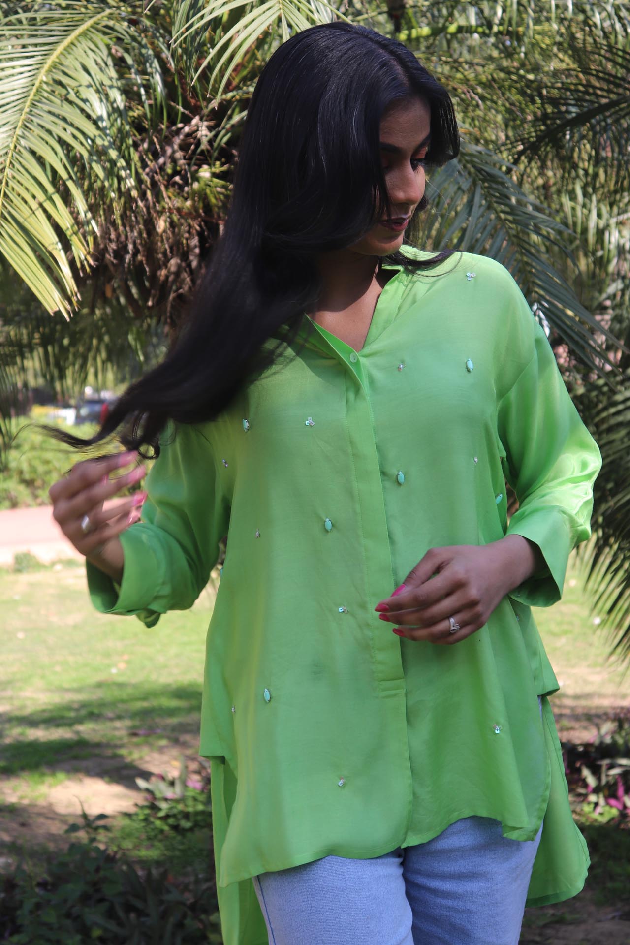 SOLID EMBROIDERED OVERSIZE SHIRT