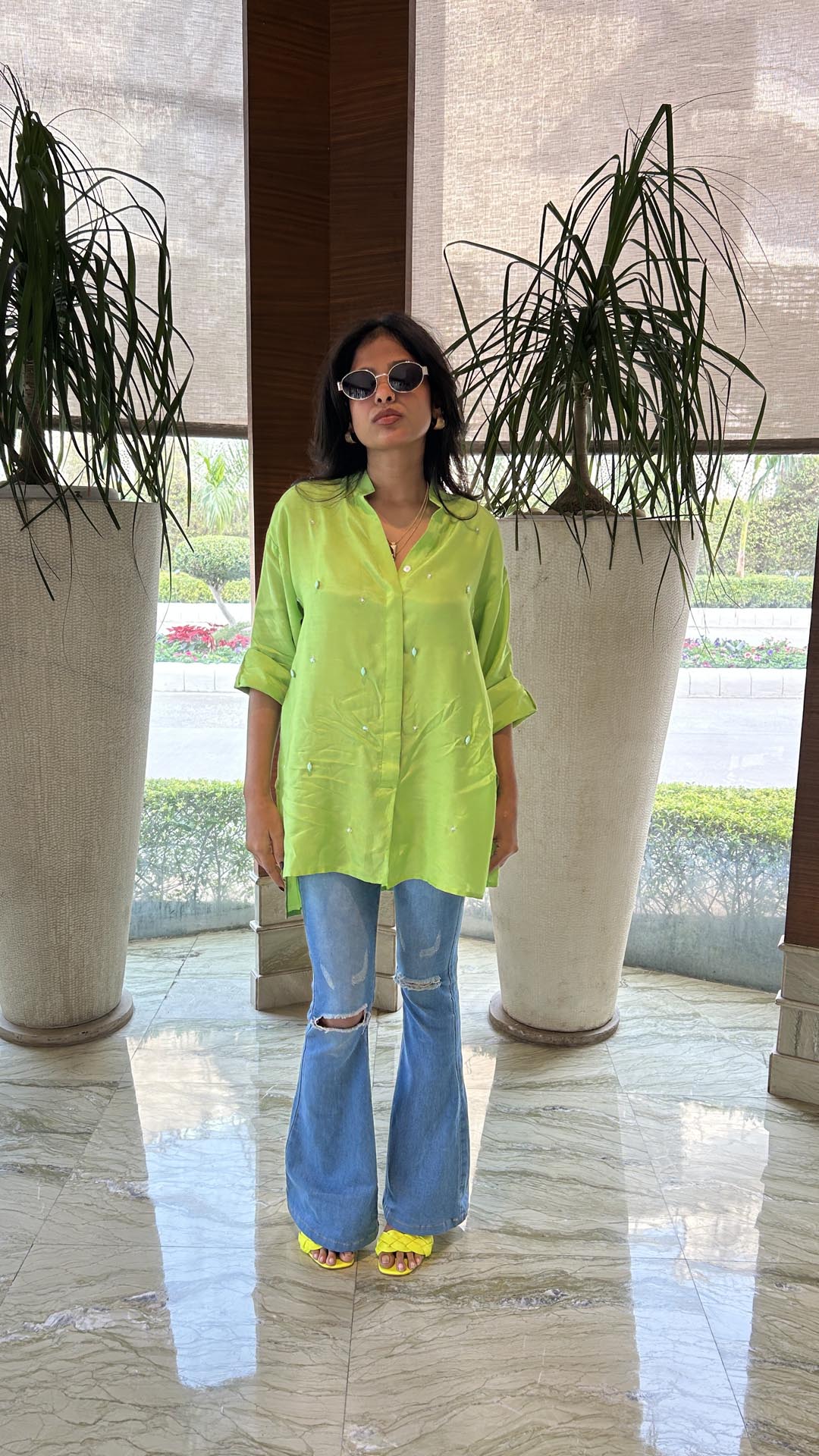 SOLID EMBROIDERED OVERSIZE SHIRT