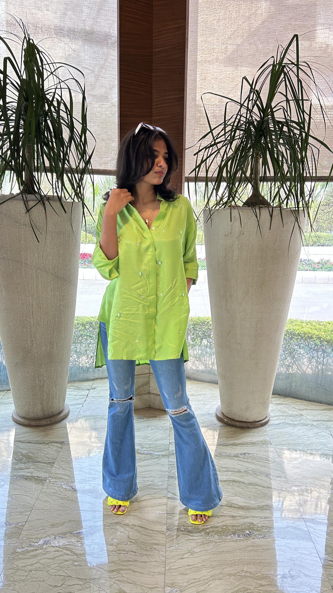 SOLID EMBROIDERED OVERSIZE SHIRT
