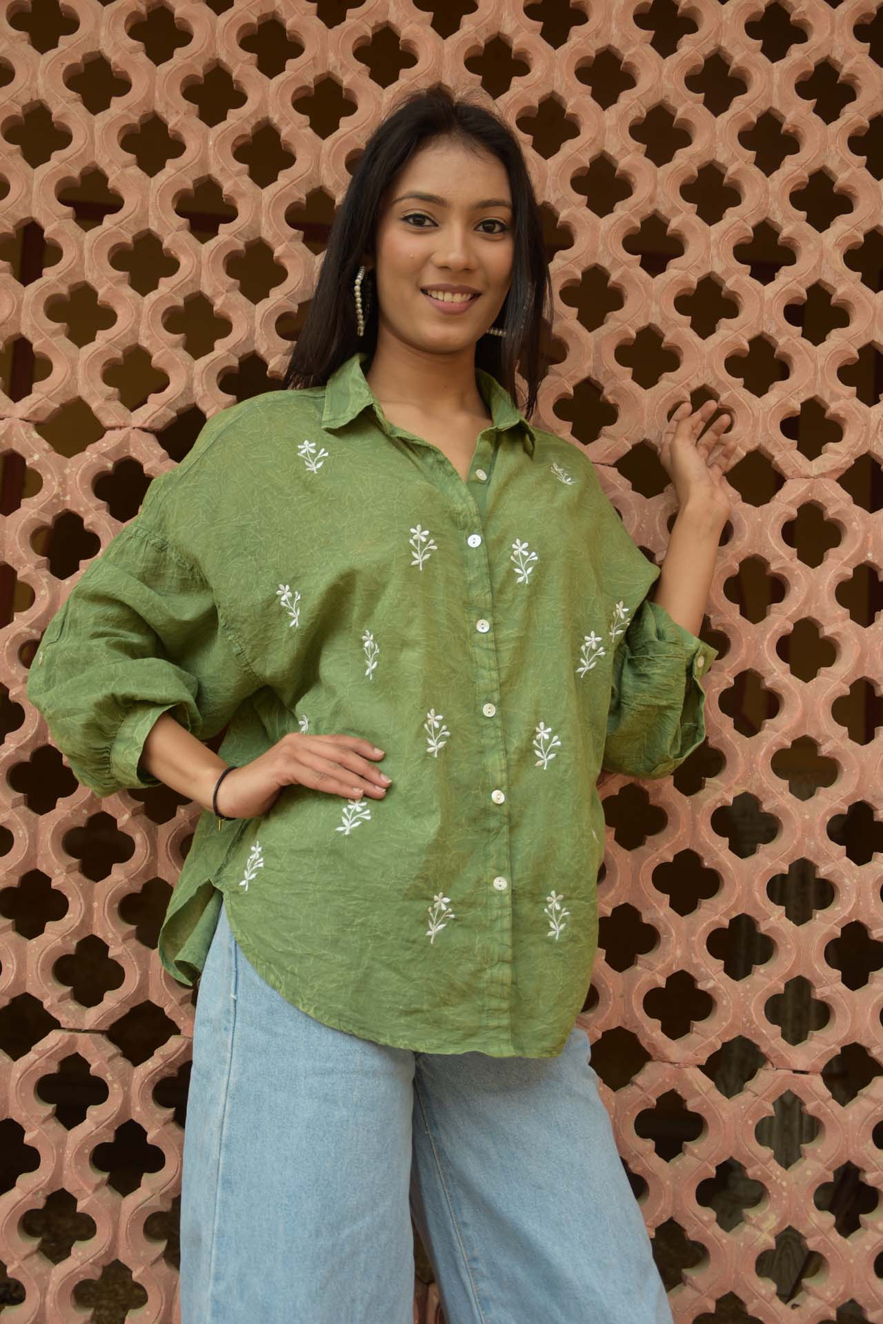 STONEWASH EMBROIDERED OVERSIZE SHIRT(GREEN)