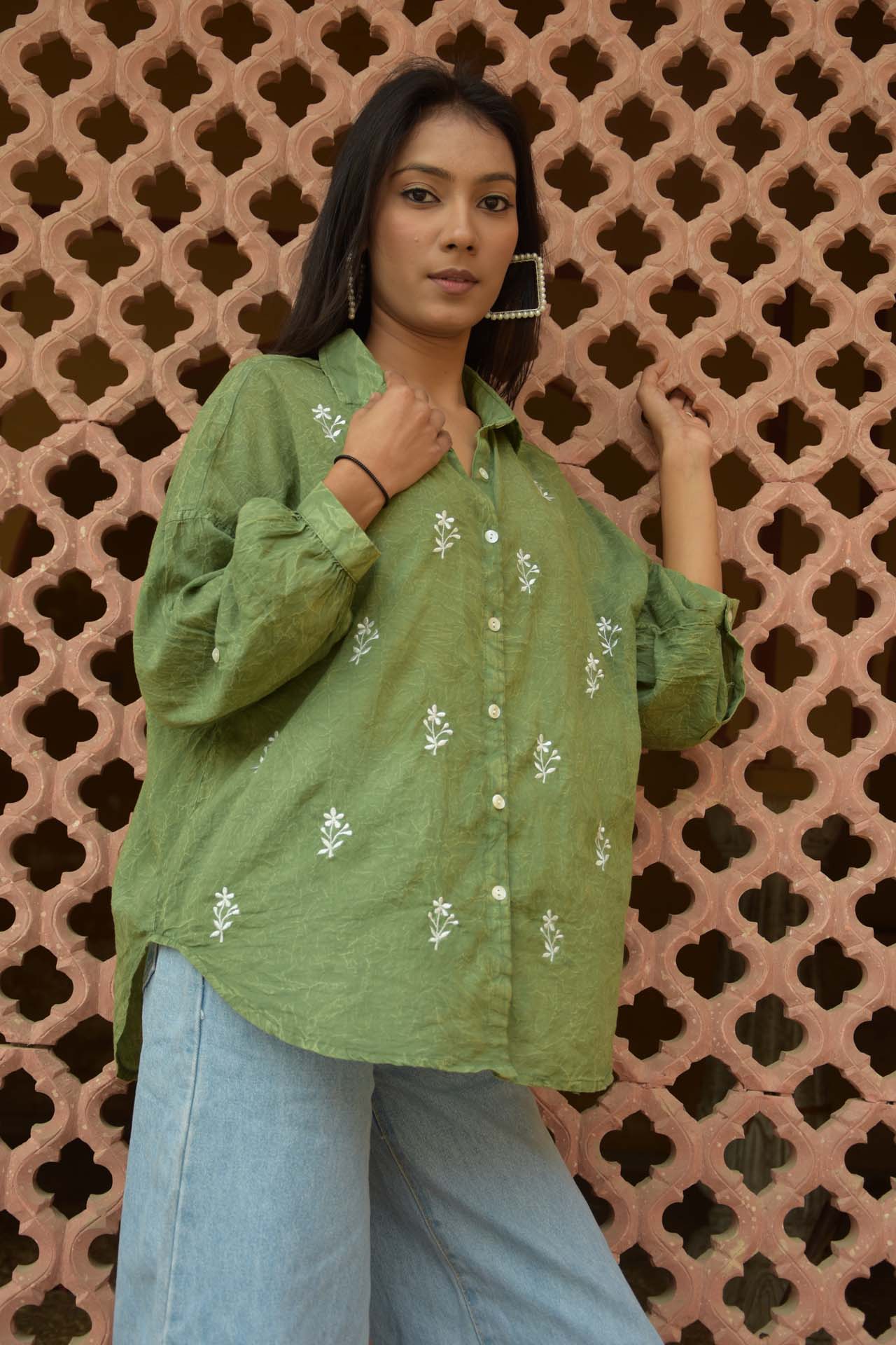 STONEWASH EMBROIDERED OVERSIZE SHIRT(GREEN)